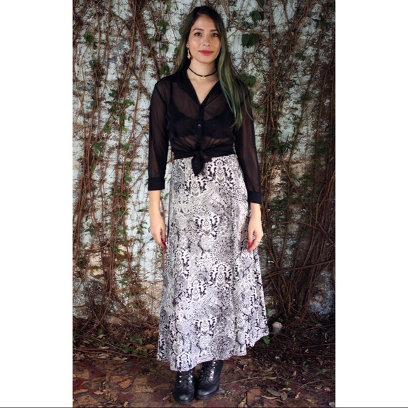 Silk paisley maxi skirt - Picture 1 of 4